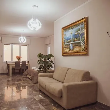 Campania Pompei Luxury - 150m Dalla Stazione - 5km Da Pompei Apartmán *